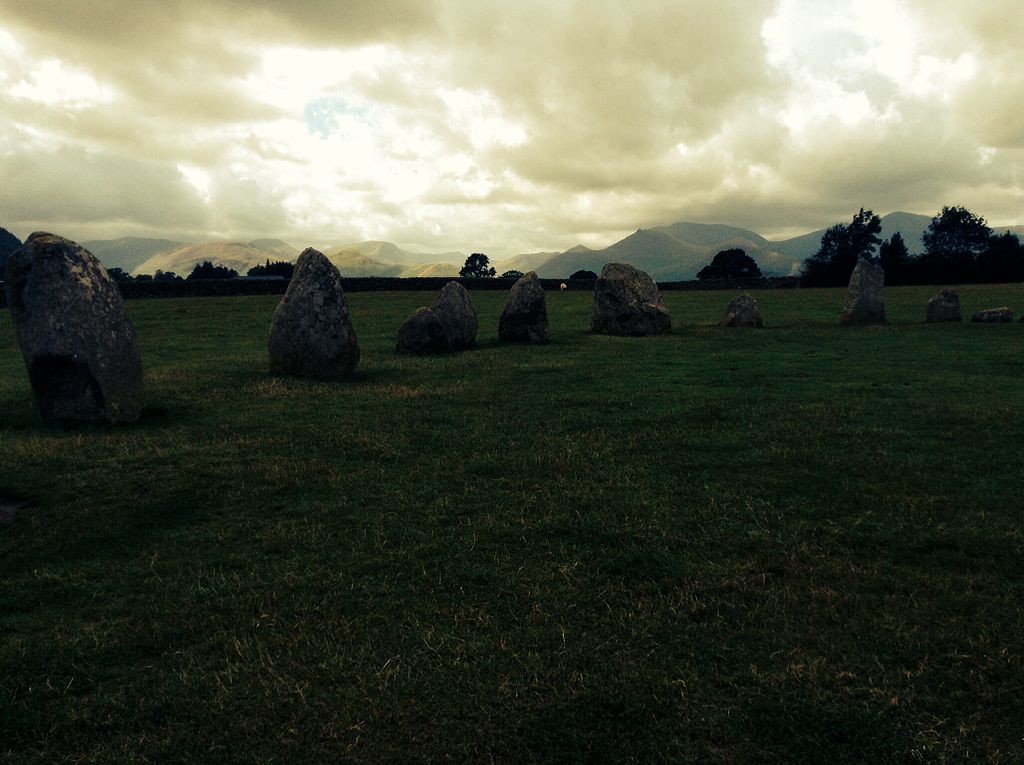 "Castlerigg Stone Circle, Cumbria" by SusieAnnais licensed under CC BY-SA 3.0.